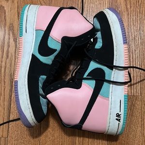 Nike Air Force 1 High Top 9.5